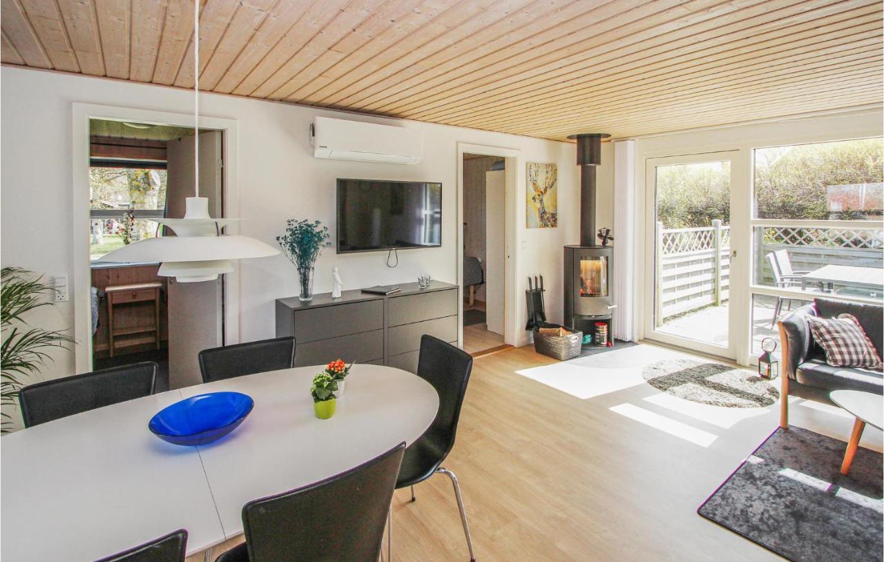 3 Bedroom Stunning Home In Sams Onsbjerg Esterno foto